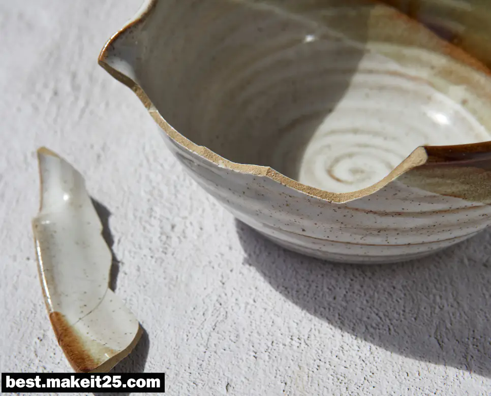 꿈해몽: 그릇 깨지는 꿈, 안경 깨지는 꿈, 비행기 추락하는거 보는 꿈