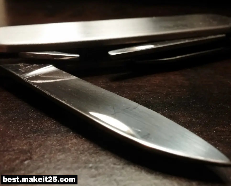 배에 칼 맞는 꿈